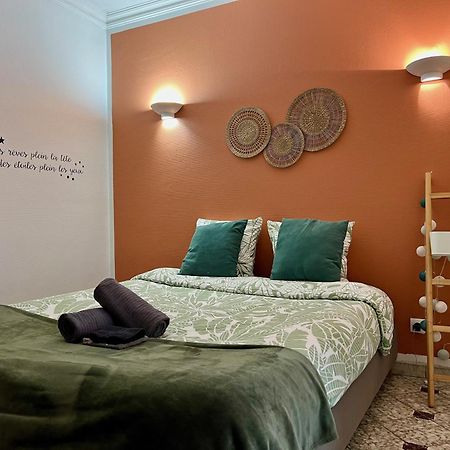 Appart'Hotel Nuiteejour Versailles Saint Cyr L'Ecole מראה חיצוני תמונה