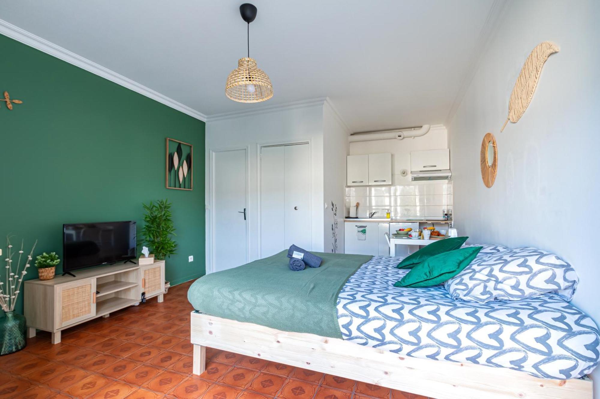Appart'Hotel Nuiteejour Versailles Saint Cyr L'Ecole מראה חיצוני תמונה