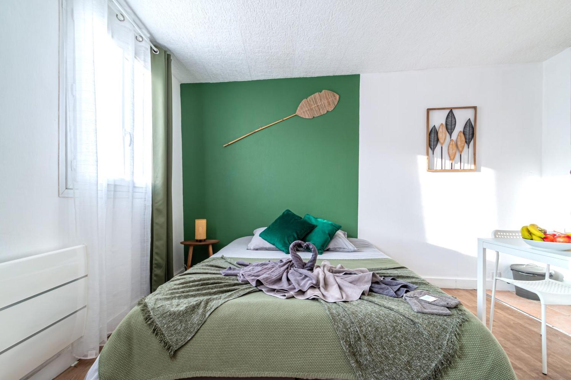 Appart'Hotel Nuiteejour Versailles Saint Cyr L'Ecole מראה חיצוני תמונה