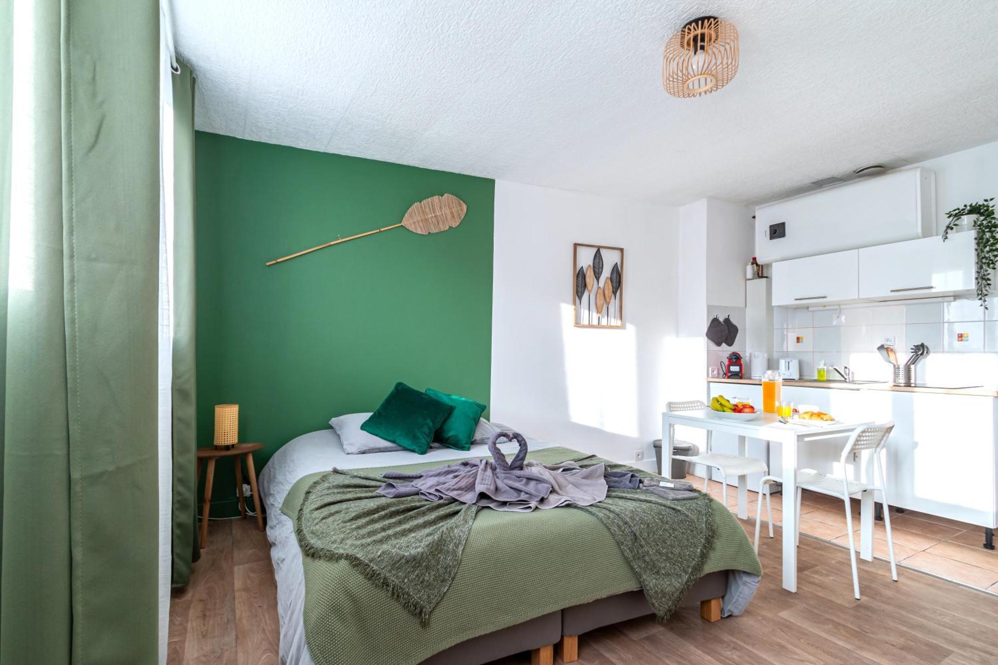 Appart'Hotel Nuiteejour Versailles Saint Cyr L'Ecole מראה חיצוני תמונה