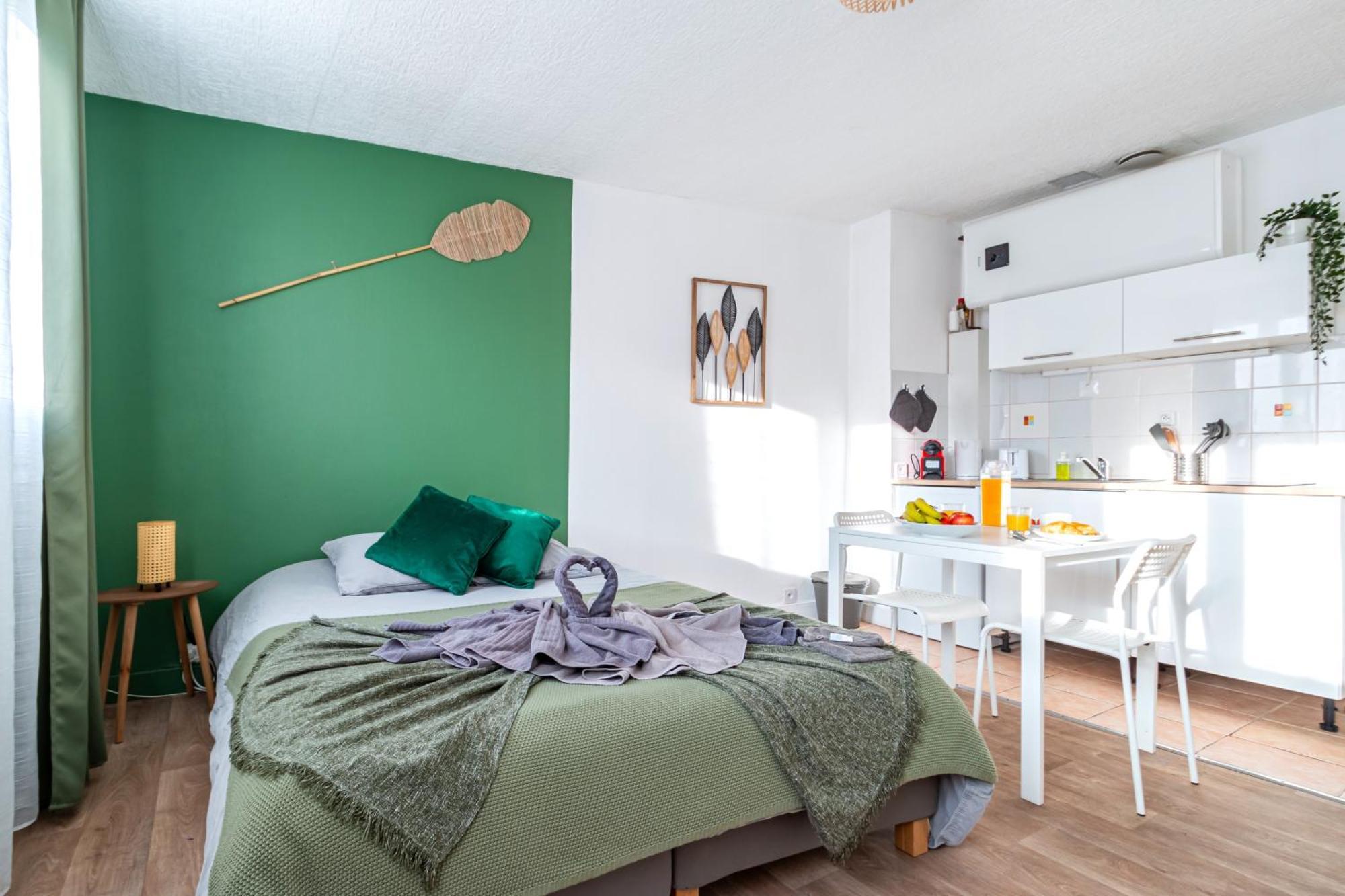 Appart'Hotel Nuiteejour Versailles Saint Cyr L'Ecole מראה חיצוני תמונה
