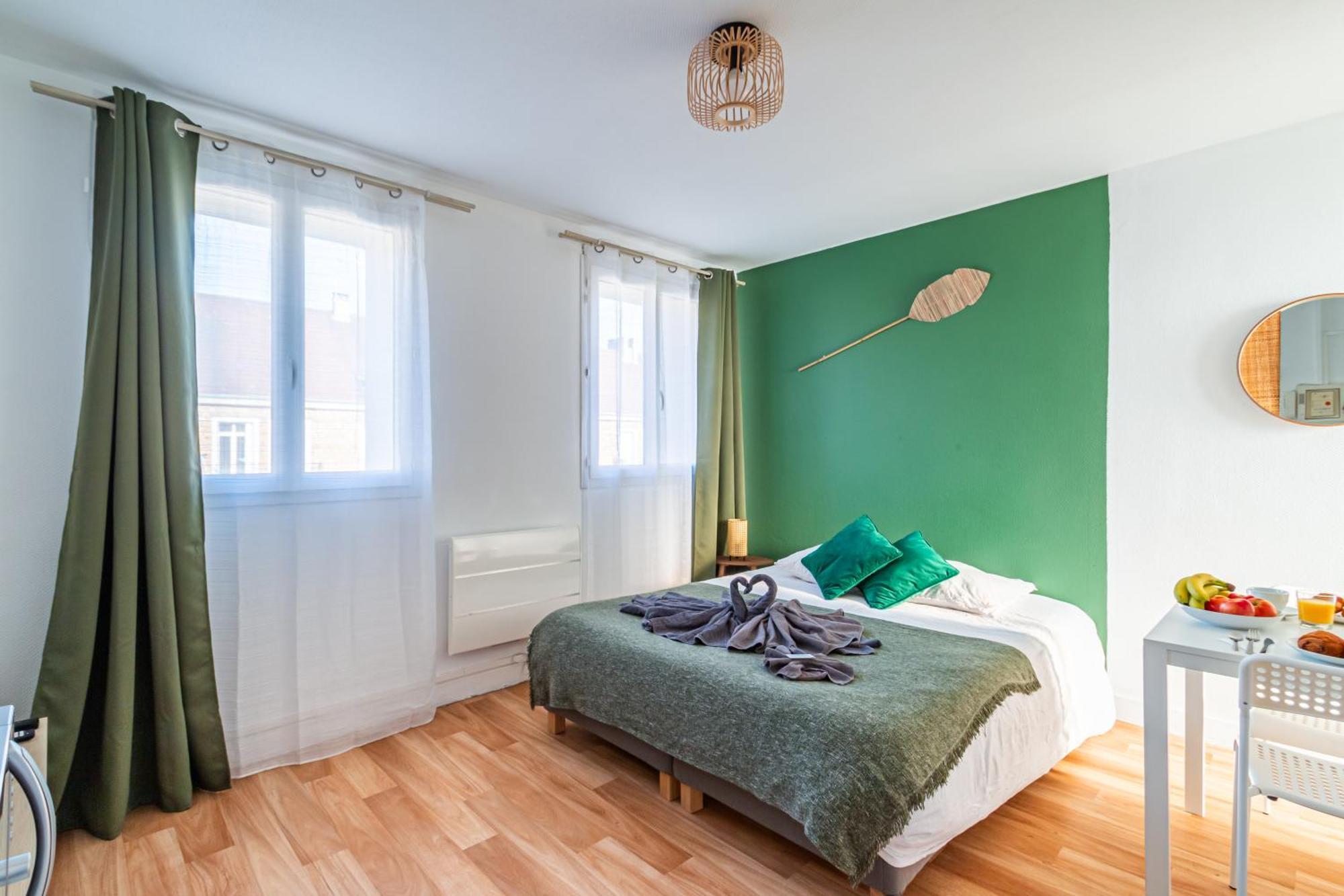 Appart'Hotel Nuiteejour Versailles Saint Cyr L'Ecole מראה חיצוני תמונה