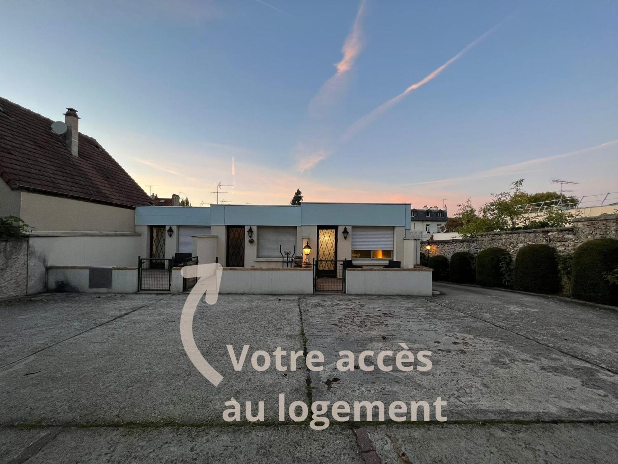 Appart'Hotel Nuiteejour Versailles Saint Cyr L'Ecole מראה חיצוני תמונה